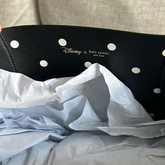 Disney x Kate Spade Minnie Tote NWT - Picture 9 of 10